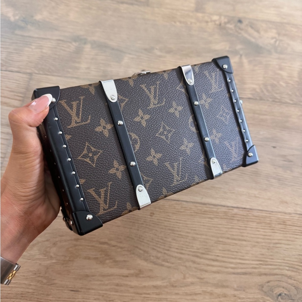 Louis Vuitton Brown Monogram Clutch with Silver Accents - Picture 9 of 12